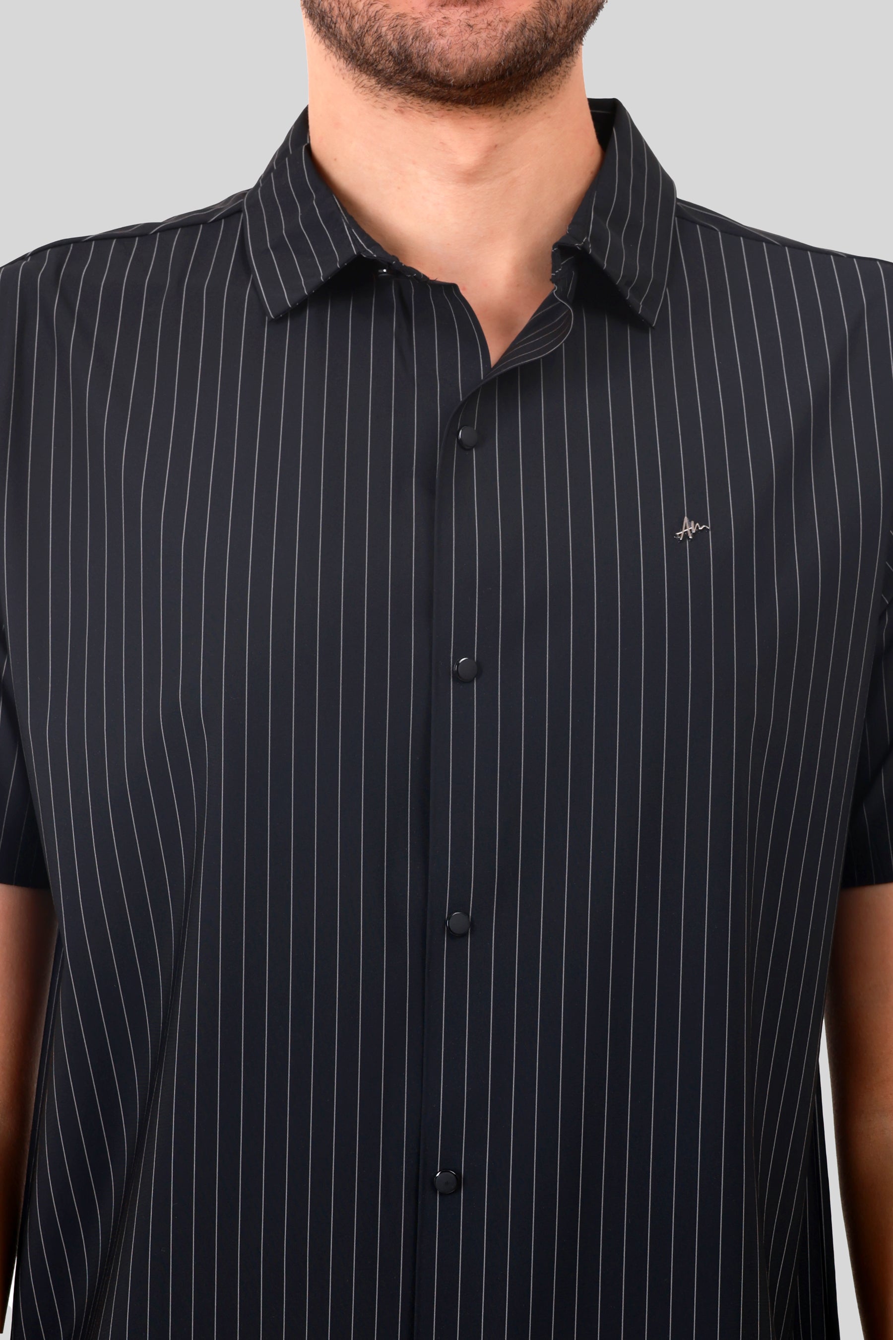 SEAMLESS IMPORTED FABRIC T-SHIRT